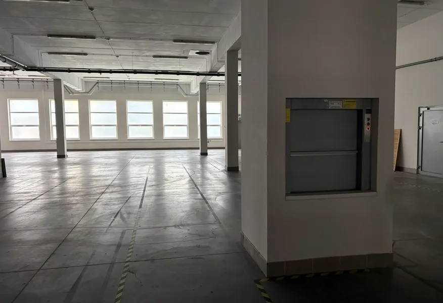 Magazyn Budynek produkcyjno magazynowy w Szczecinie