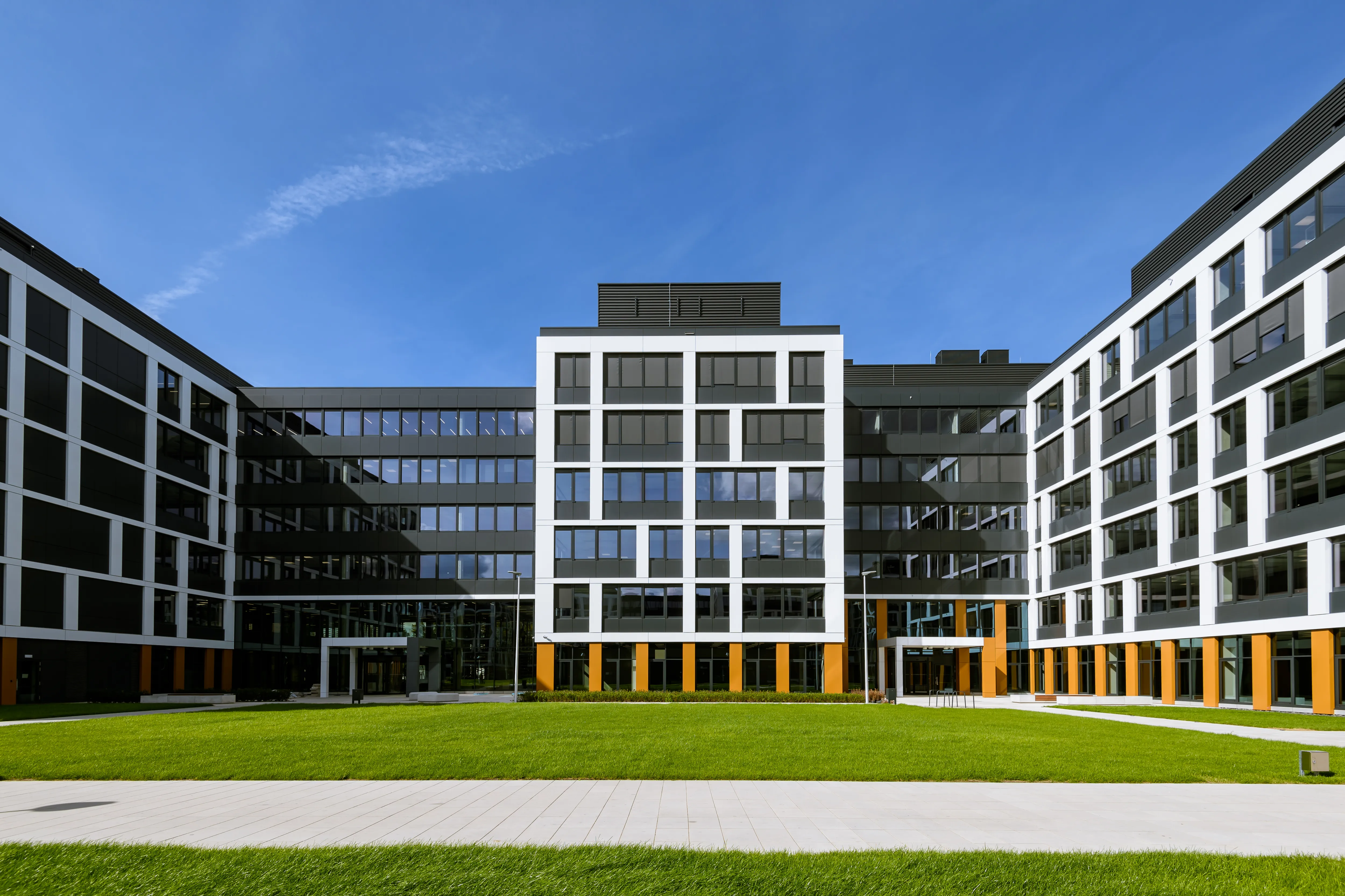 Biuro Business Garden Wrocław 6-7