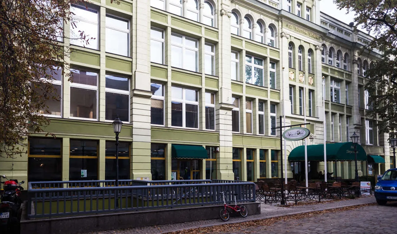 Biuro Pod Złotym Dębem