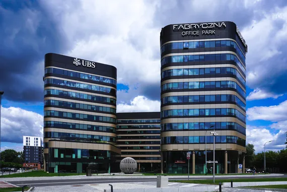 Biuro Fabryczna Office Park B1