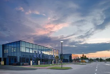 Biuro Manhattan Distribution Center