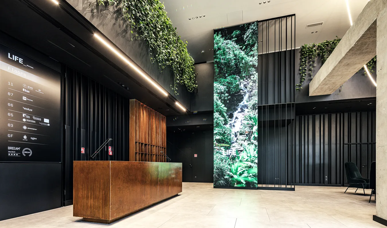 Biuro LIFE Building