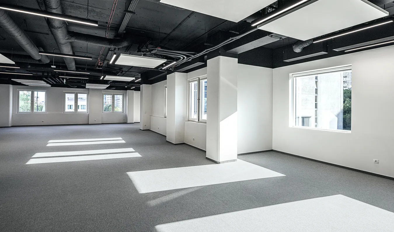 Biuro LIFE Building