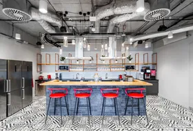 Biuro Adgar Rennaisance Tower