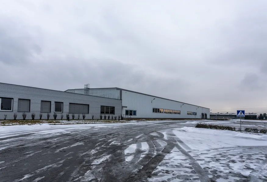 Obiekt Budynek produkcyjno-biurowy w Sadach