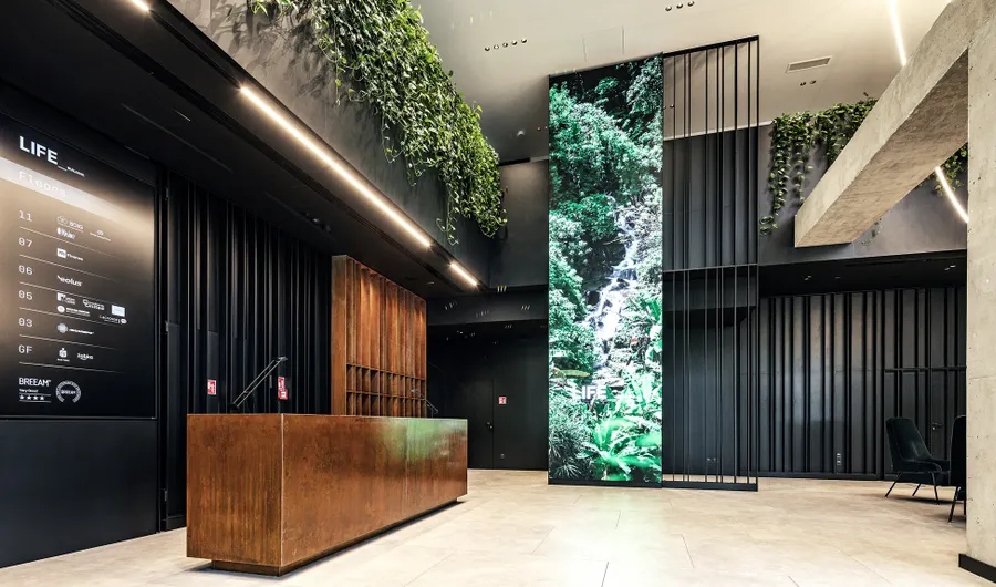 Biuro LIFE Building