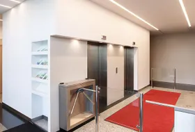 Biuro Mistral Office Building