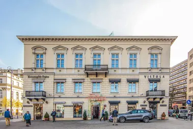Dom Dochodowy o Trzech Frontach