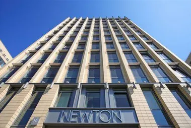 Korona Newton
