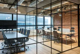 Biuro Fabryczna Office Park B1