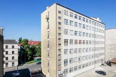 Brzeska 24